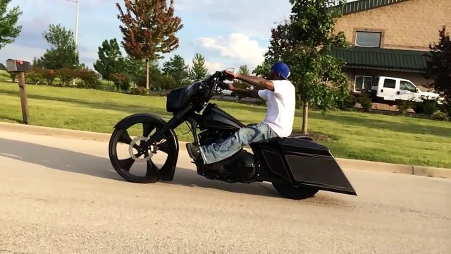 F Bomb Baggers 26 2006 Street Glide Custom Bagger