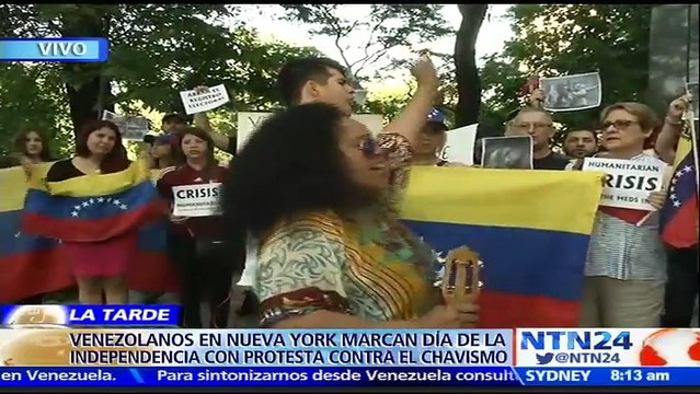 Venezolanos residentes en Nueva York se reúnen durante Día de la Independencia para pedir libertad en su país