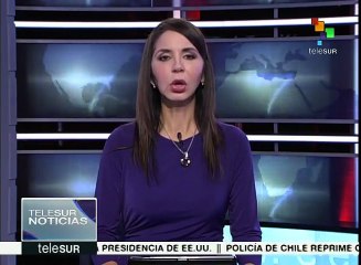 México: policías agreden a reportera durante protesta de la CNTE