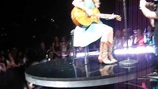 Taylor Swfit 5/22/09 Fearless Tour