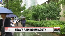 Seasonal monsoon front dumps 20 mm of rain per hour on southern provinces