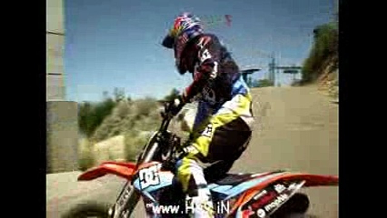 The_Best_Bike_Jump_Ever_-_From_Highest_H(http---ps