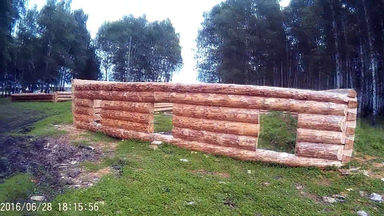 Рубленный дом из 100 летнего дерева