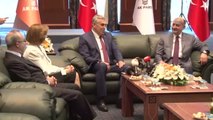 Siyasi Partilerde Bayramlaşma - MHP Heyeti AK Parti'yi Ziyaret Etti