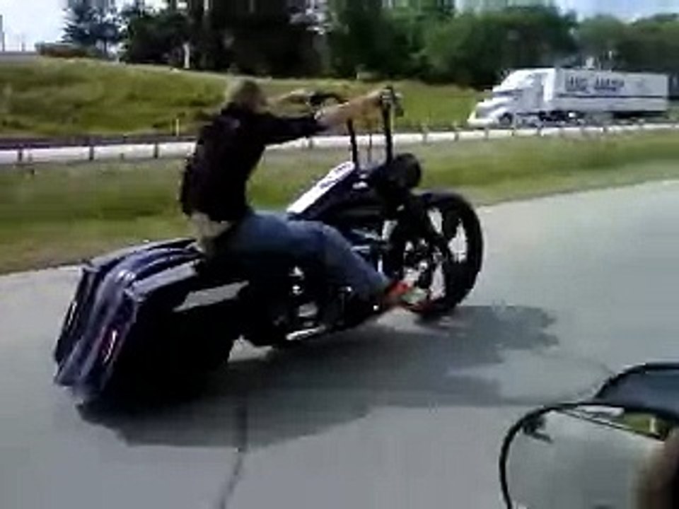 SIKPIPES custom HD bagger w/ 26" front wheel