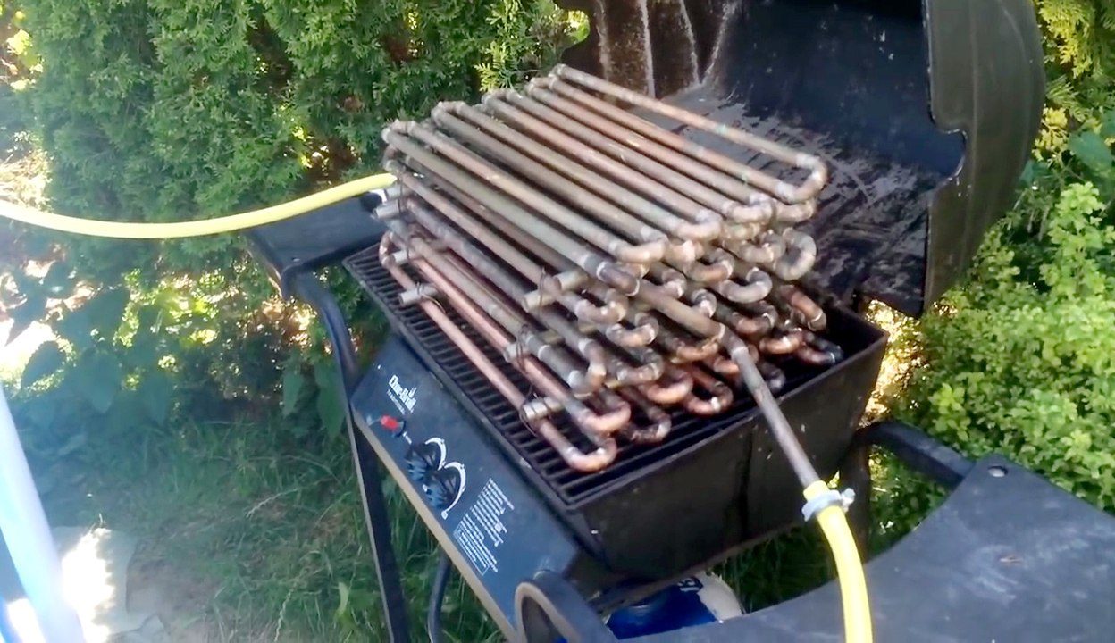 Système D pour chauffer l'eau de la piscine