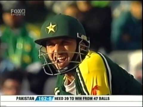 Shahid Afridi 25 (12) Balls vs India 2004 ICC Champions Trophy