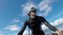 Adrénaline - Surf : Une journée sur le jetski du photographe Pierre Bouras à Jaws