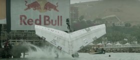 VÍDEO: Los 10 mejores 'planchazos' de la Red Bull Flugtag 2016