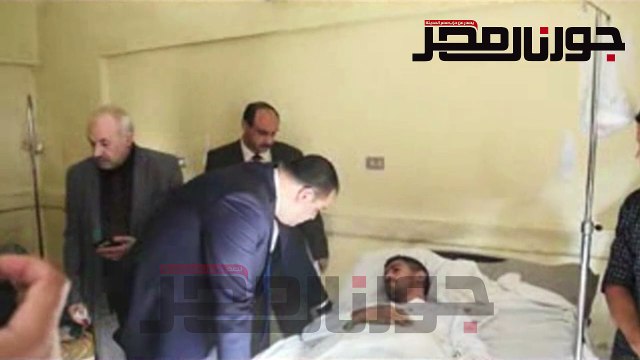 محافظ الفيوم يزور المرضي والأيتام للتهنئة بعيد الفطر المبارك