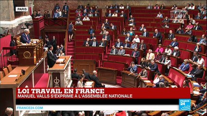Loi Travail  - le premier ministre Manuel Valls invoque le 49-3, l'opposition quitte l'Assemblée 06.07.2016