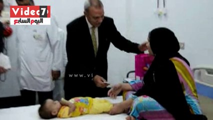 محافظ قنا يوزع الهدايا على المرضى والأيتام بمناسبة عيد الفطر