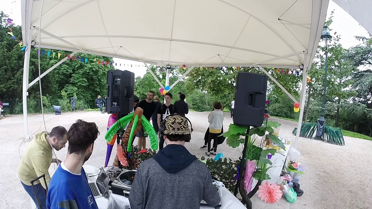 KM3 B2B TELL - Quartiers d'été #1 - Club Limo