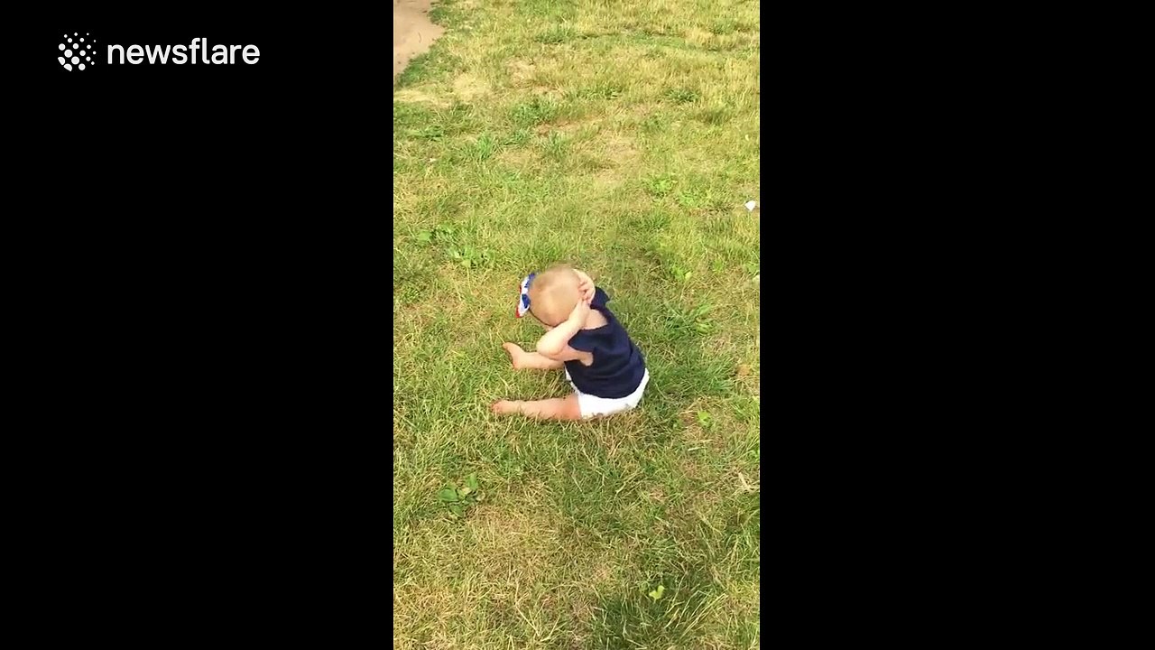 Baby does abs workout
