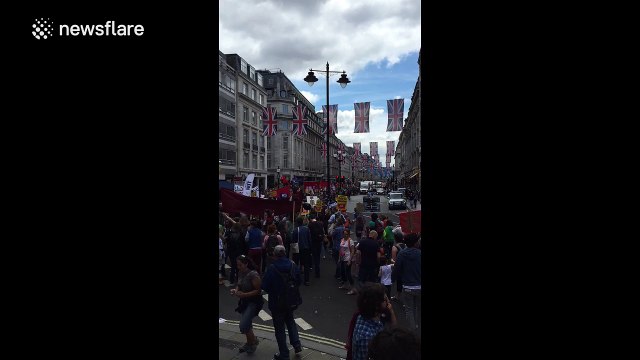 Thousands march through central London as teachers go on strike