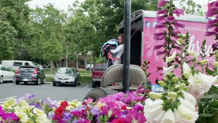 Teen Gives At-Risk Women A Chance To Dress For Success