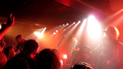 Puddle Of Mudd - Control LIVE @ Norwich Waterfront 27-10-2011