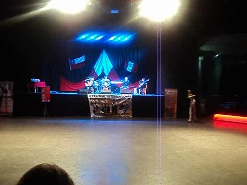 "MARINERA", EN CHILE (CUPULA PARQUE OHIGGINS, STGO, CHILE,28/06/2012).