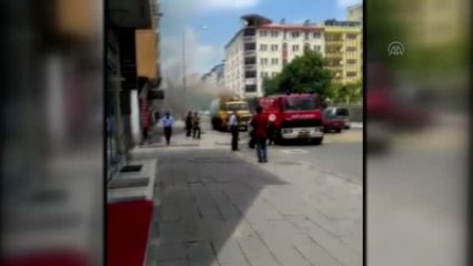 Temizlik Aracı Seyir Halindeyken Yandı - Kars