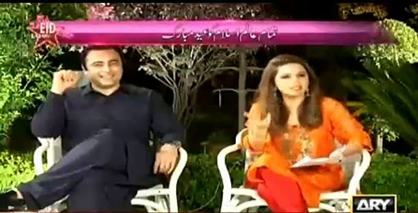 Watch Kashif Abbasi's Angry Reactions On His Team During His Show 'Off the Record'