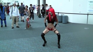 Cosplay dancer SDCC 7-26-14