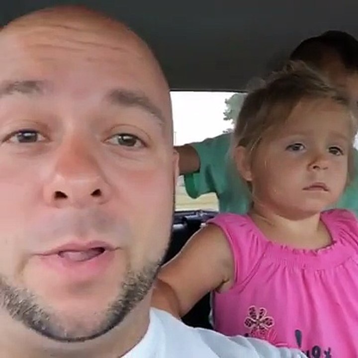 Une famille effrayée par une balançoire qui... bouge toute seule - Vidéo  Dailymotion