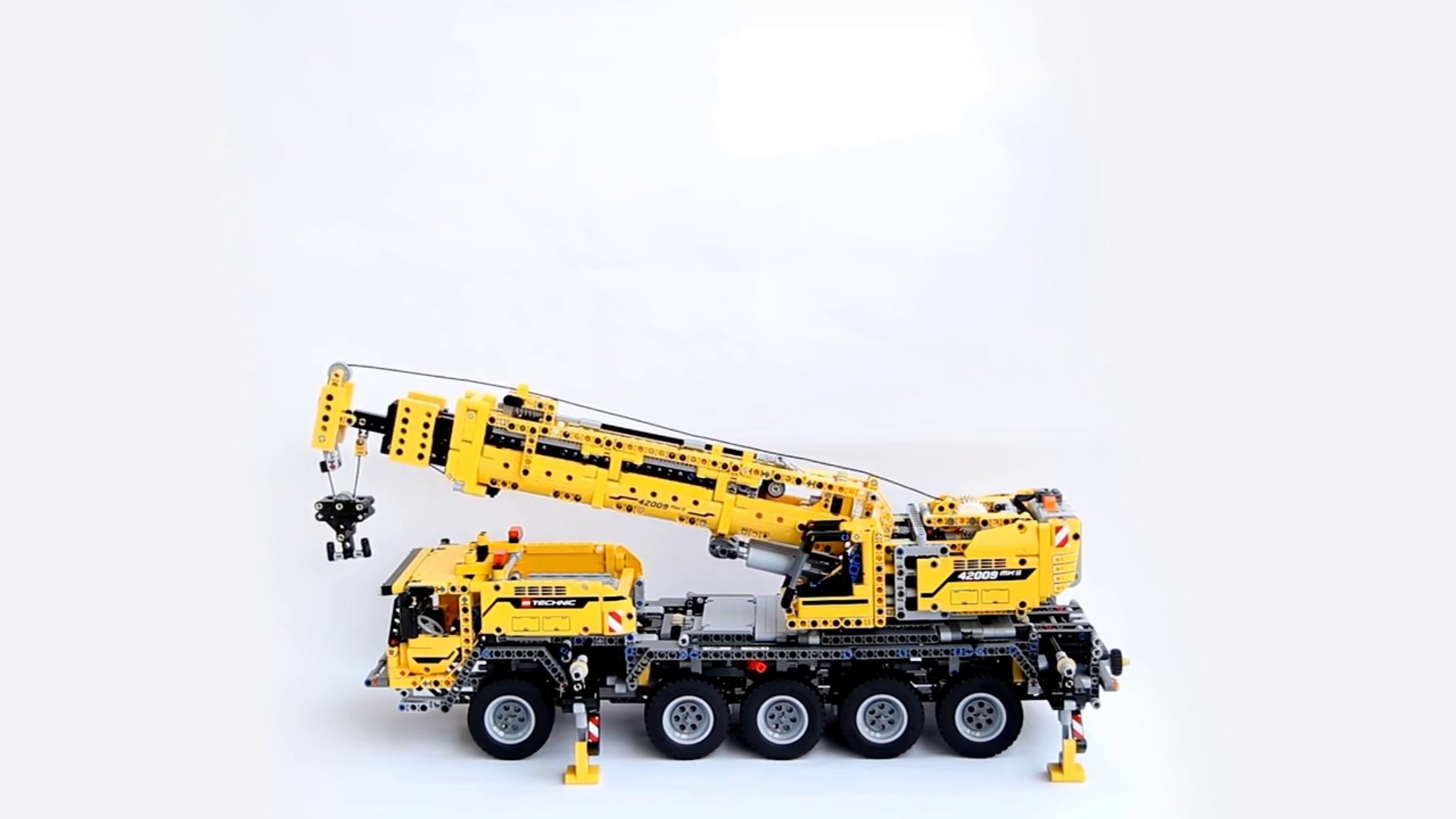 Lego Technic 42009 Mobile Crane MK II - Lego Speed build - video Dailymotion