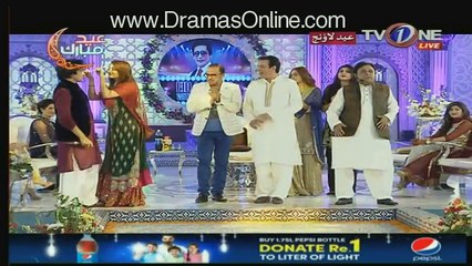 See What Javed Sheikh Is Doing With Mathira & Other Actress