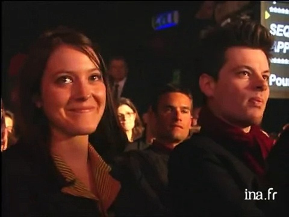 Benjamin Biolay - Reportage France 2- 29 juin 2003.mp4