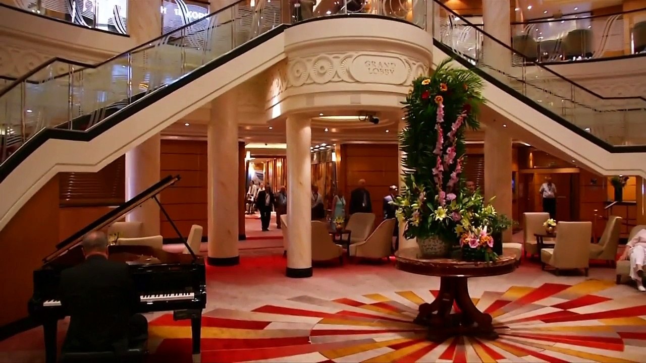 Queen Mary 2 sails again