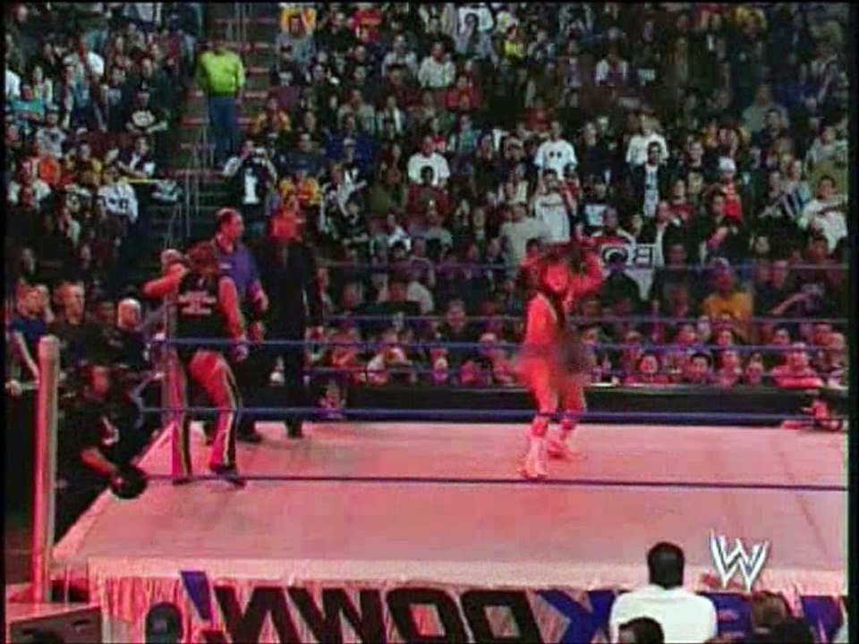 WWE Smackdown - Shannon Moore vs A-Train