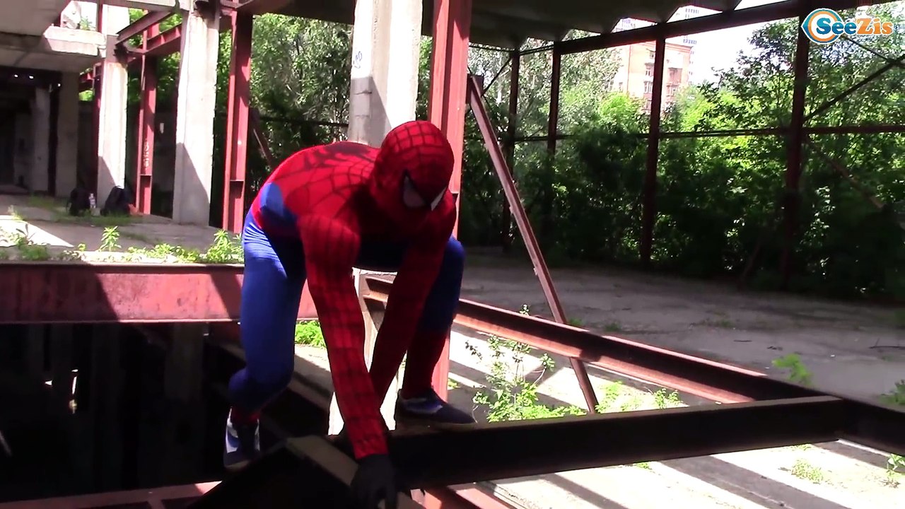 Spiderman vs Joker & Batman w/ Bag of Money Superheroes Battle in Real Life - Movie Epic Battle
