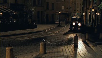Midnight In Paris (2011) - Gil Pender meets young Ernest Hemingway (2).
