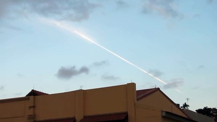 UFO spotted in Little India, Singapore on 22 Feb 2011.