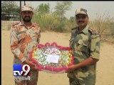 India, Pak border guards exchange greetings, sweets on Eid - Tv9 Gujarati
