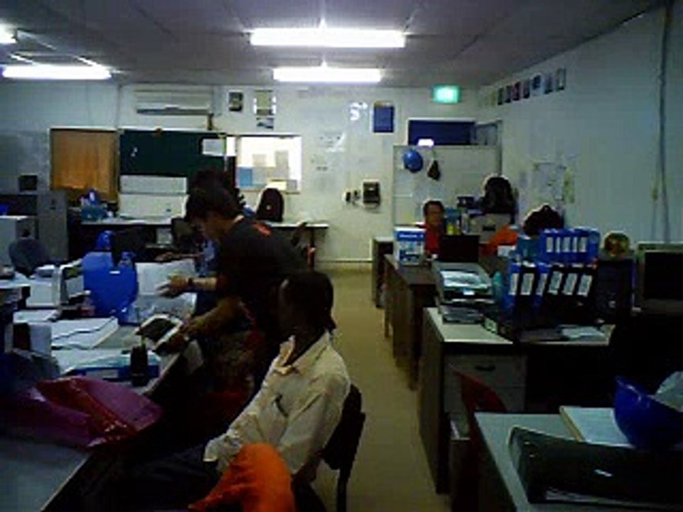 wildmobileaudio's webcam video March 16, 2010, 03:28 AM