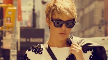 Gülben Ergen'in İçkili Masasına Sosyal Medyadan Yorum Yağdı