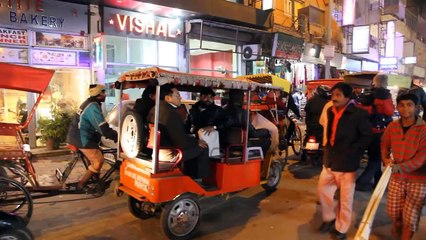 INDIA - DELHI (PART 1) - NIGHT LIFE OF CITY