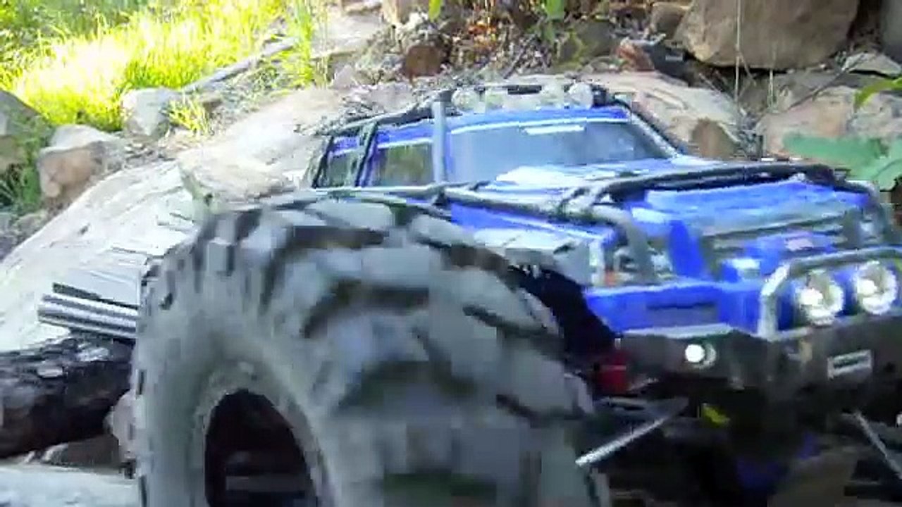 Traxxas Summit Rock Crawling Video Part 2