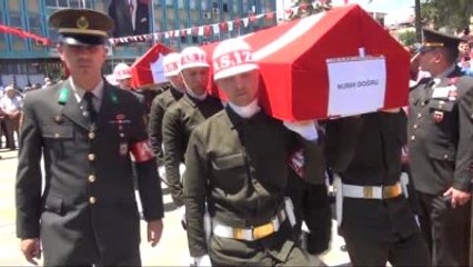 Tokat Helikopter Kazasında Ölen Anne ve Kızı Son Yolculuğuna Uğurlandı