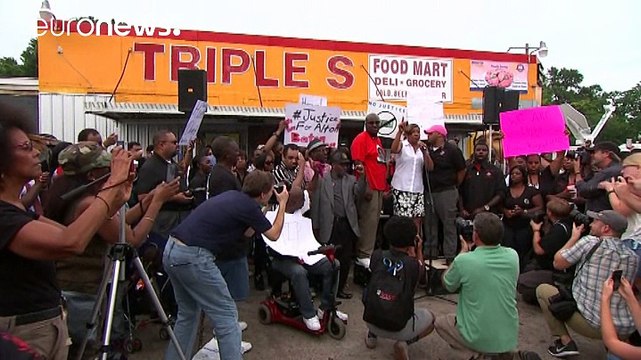 США: еще один афроамериканец убит полицейскими