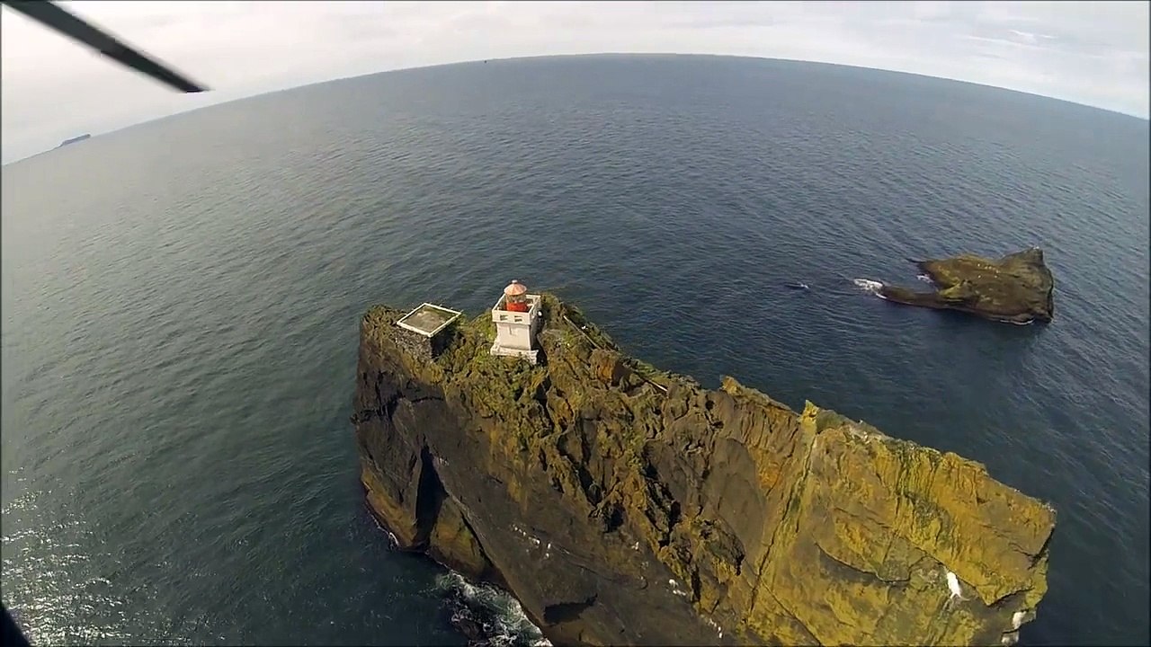 Ce phare Islandais est au milieu de nulle part