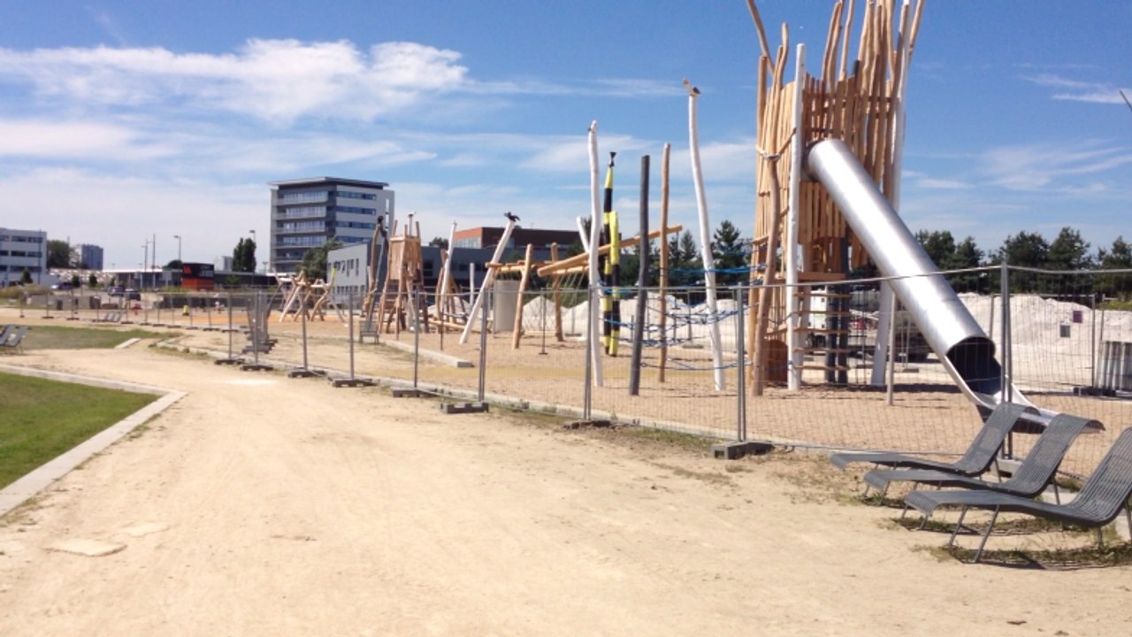 Nouvelle aire de jeu pour la Base