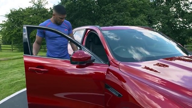 Jaguar F-Pace wins Auto Express Car of the Year Award 2016