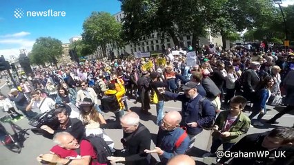 Leave campaigner berated by angry pro-EU Woman