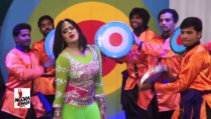 SOBIA KHAN 2016 MUJRA - SAB TU SOHNIYA - PAKISTANI MUJRA DANCE