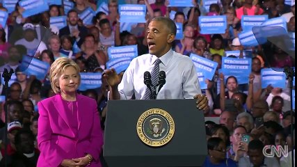 Hillary Clinton's nodding inspires bobblehead doll