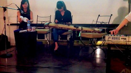 DomDom live Goethe Institut Hanoi, 10.April 2014