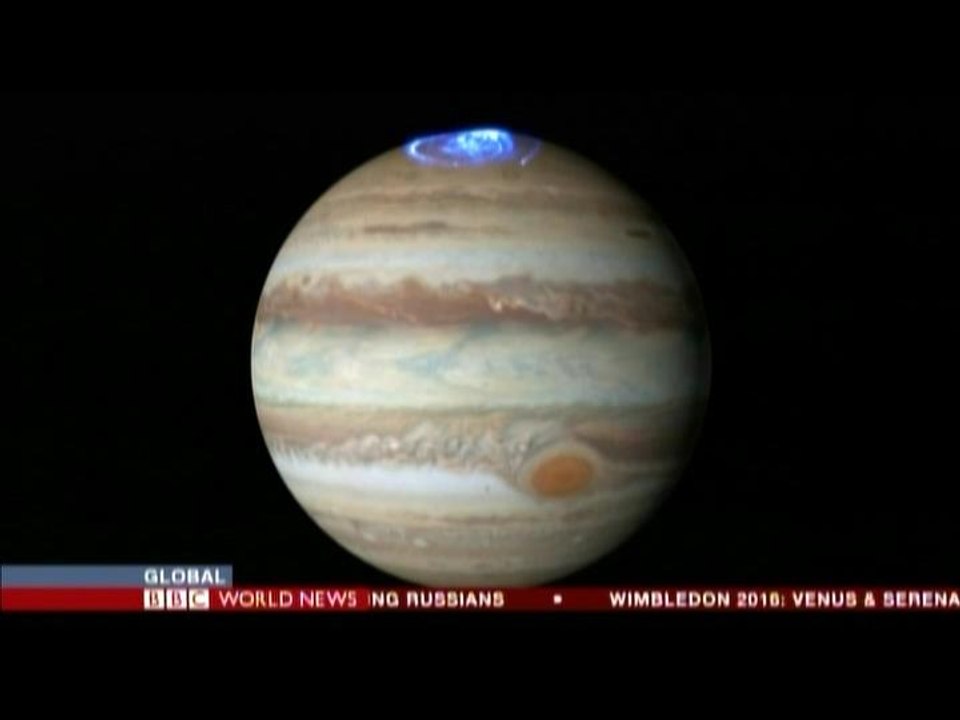NASA (アメリカ航空宇宙局)が打ち上げた木星探査機 Juno が木星を回る軌道に入りました。 Juno は木星の化学組成や成り立ちについて調べます。