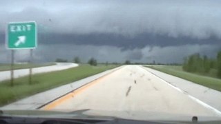 Tornado Warned storm SW of Decatur, IL May 15, 2009